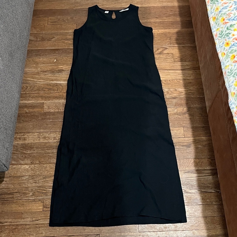 100% SILK VINTAGE Tommy Bahama Black Sleeveless Maxi Dress